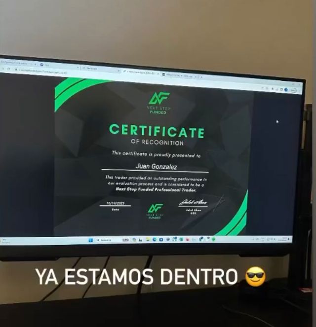 Certificado de fondeo en pantalla